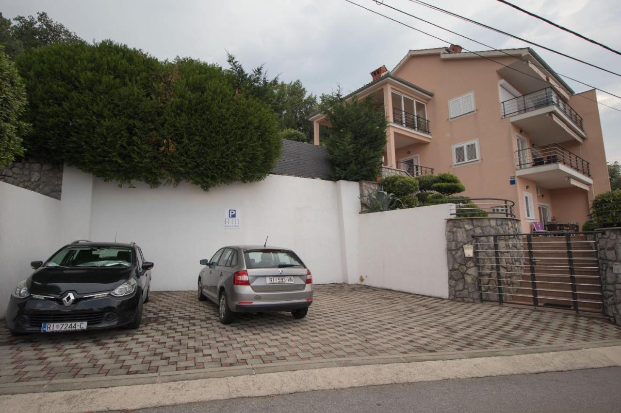 Apartments Villa Adore Ičići 外观 照片