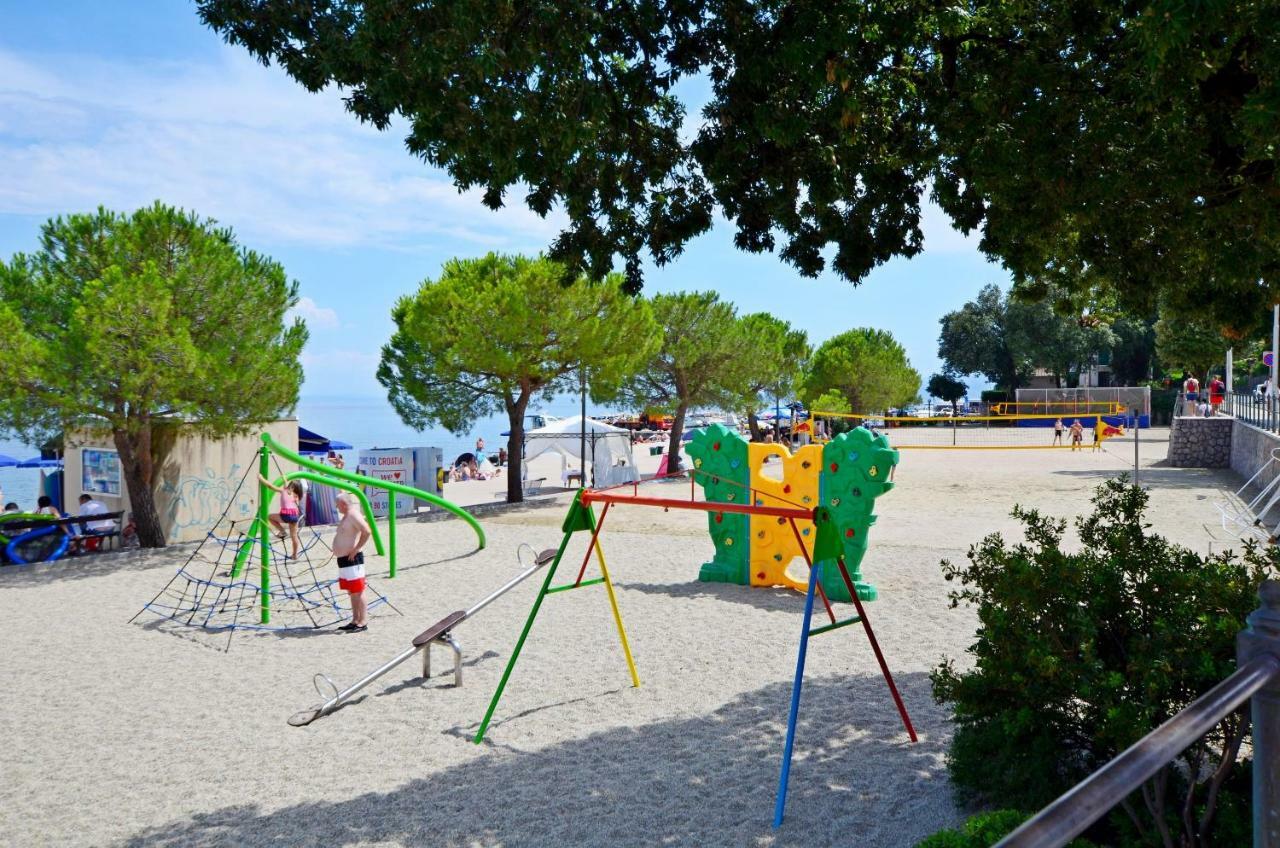 Apartments Villa Adore Ičići 外观 照片