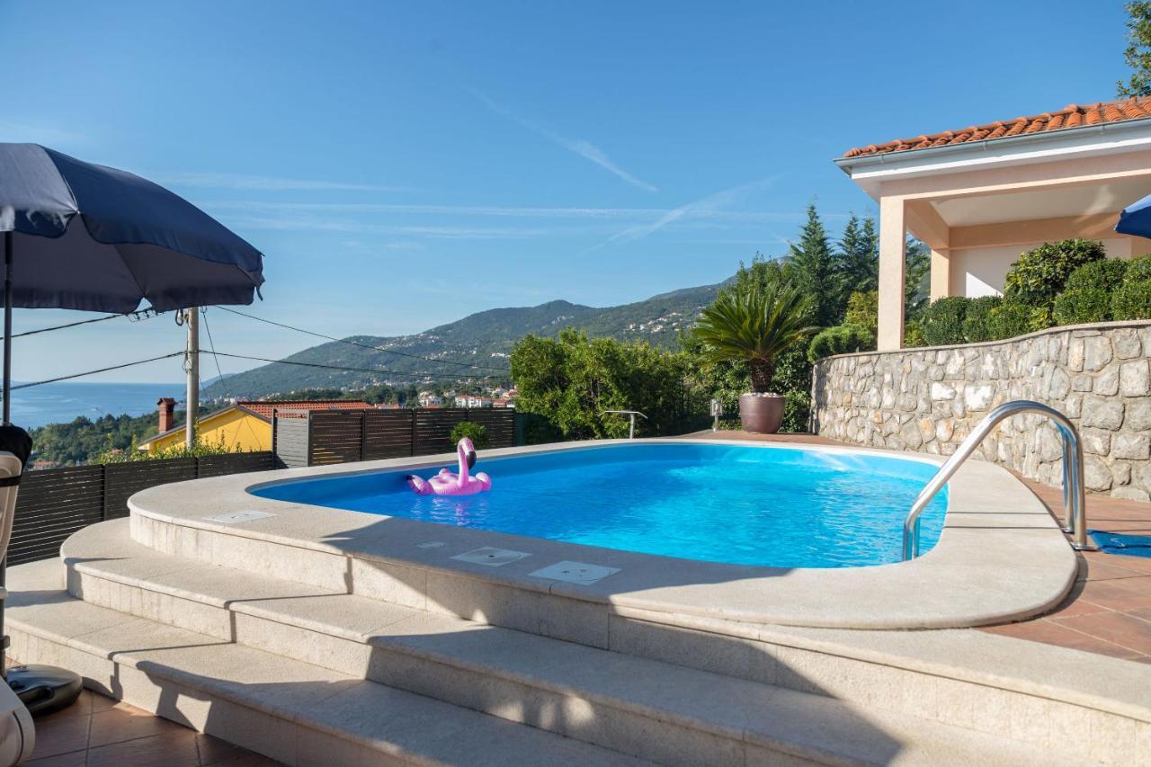 Apartments Villa Adore Ičići 外观 照片