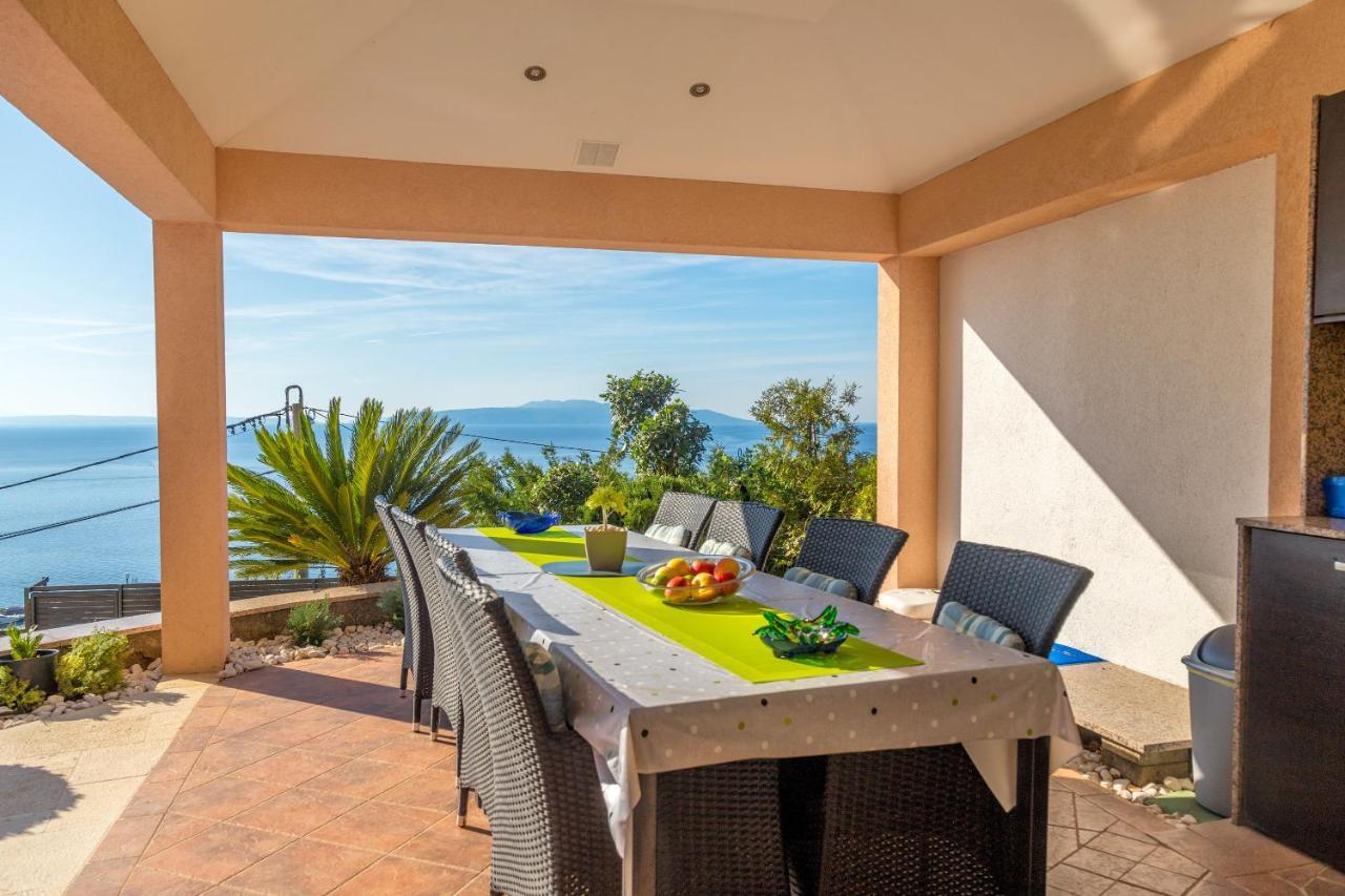 Apartments Villa Adore Ičići 外观 照片