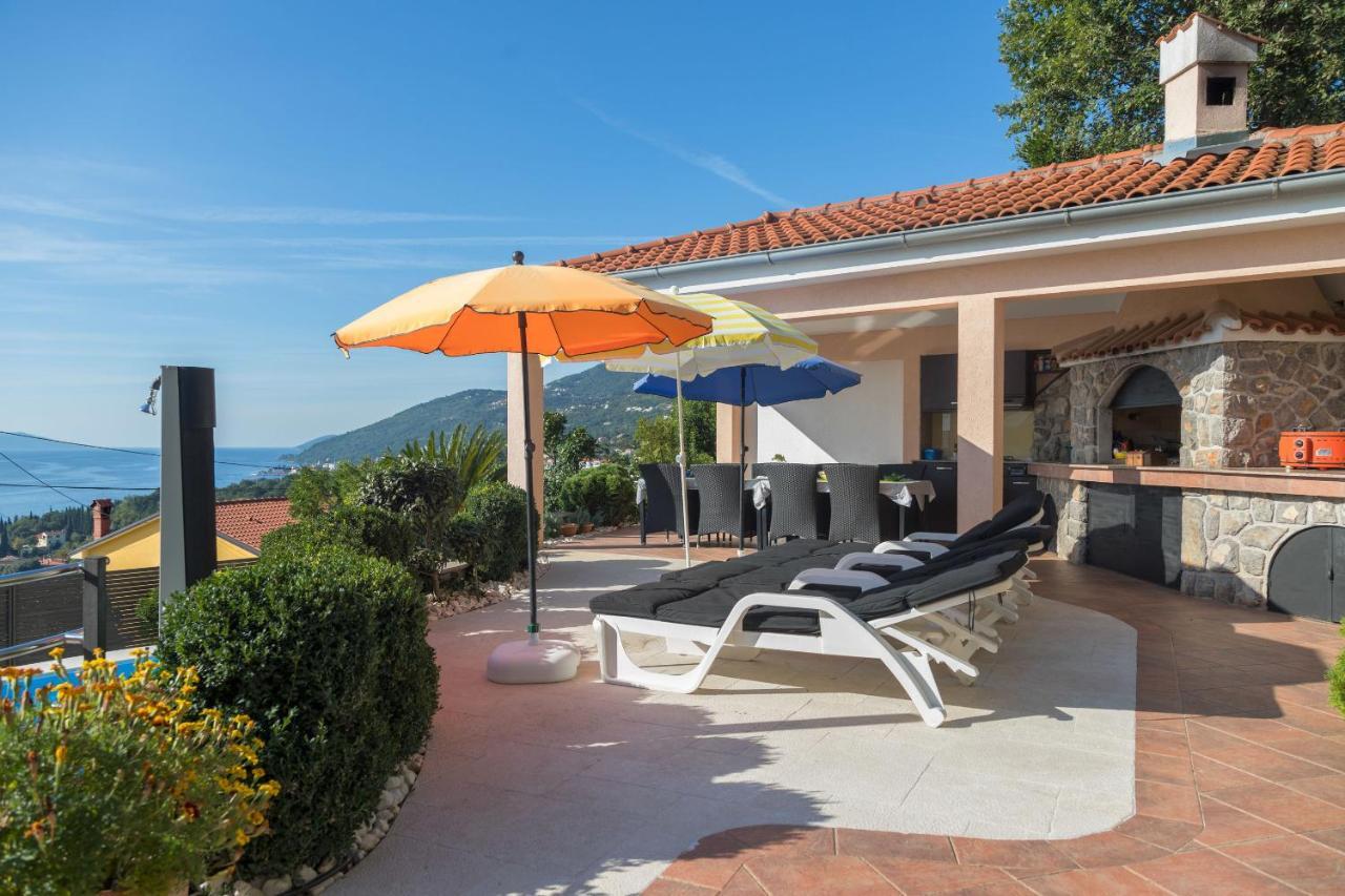 Apartments Villa Adore Ičići 外观 照片