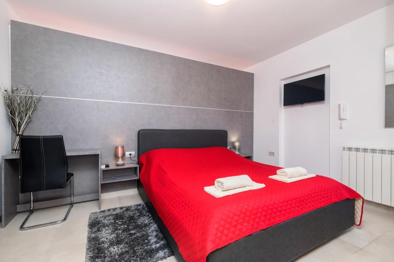 Apartments Villa Adore Ičići 外观 照片
