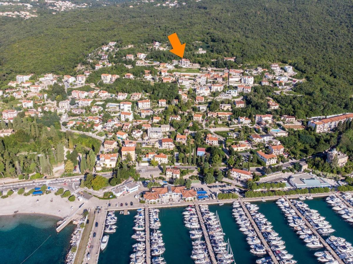 Apartments Villa Adore Ičići 外观 照片