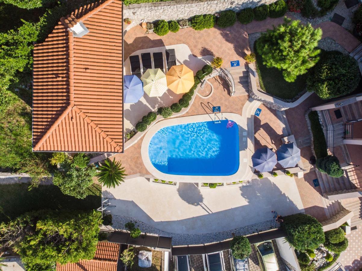 Apartments Villa Adore Ičići 外观 照片