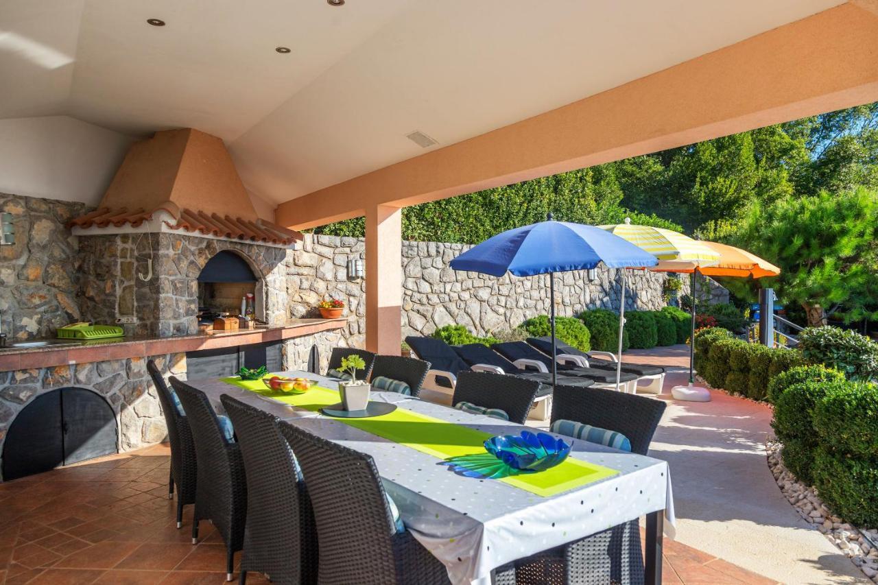 Apartments Villa Adore Ičići 外观 照片