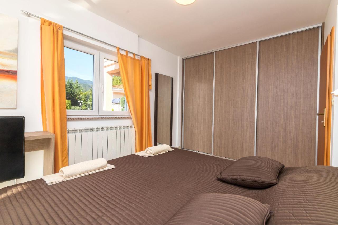 Apartments Villa Adore Ičići 外观 照片