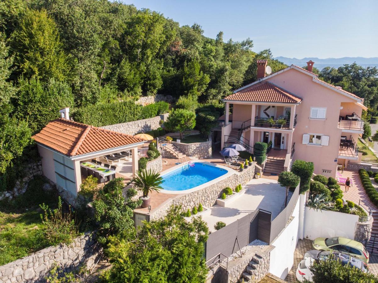 Apartments Villa Adore Ičići 外观 照片